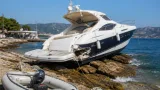 Yacht di 16 metri incagliato a Ganzirri: la Capitaneria di Messina avvia accertamenti