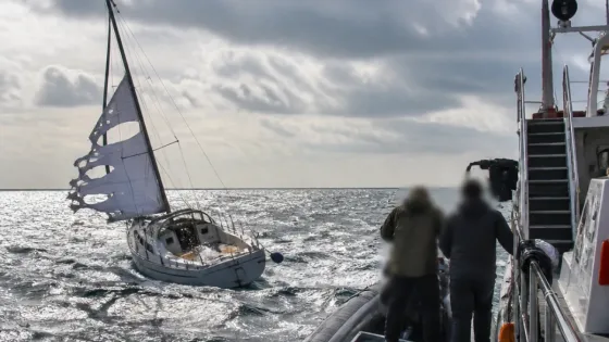 Due diportisti tratti in salvo tra Rosolina e Albarella dopo il peggioramento meteorologico