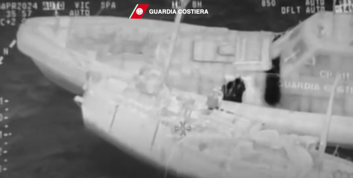 Disperso da giorni tra Grecia e Italia: salvato dalla Guardia Costiera